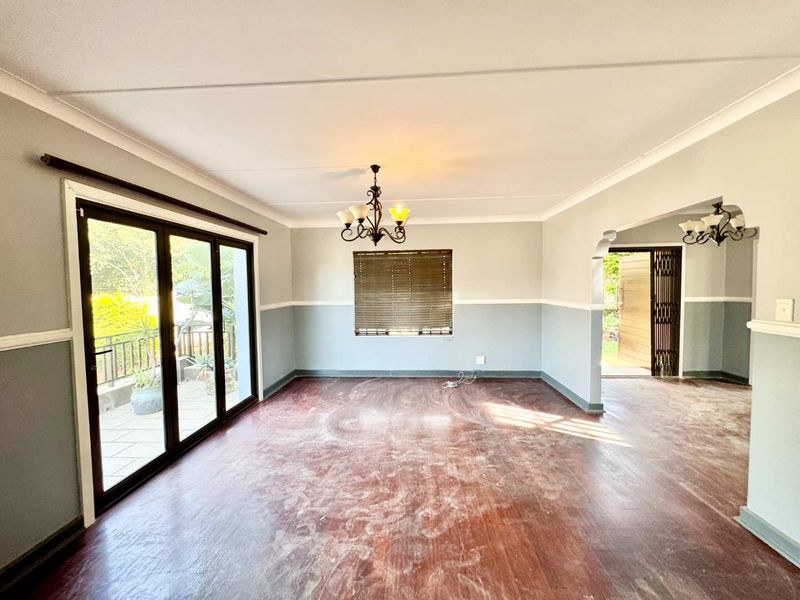 Hendra Estates - Lovely Large family Home with Granny Flat to Rent In Durban North - Photo 10