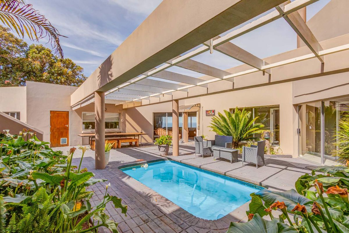 Brenton-on-Sea – Ocean Views & Whale Watching - Photo 3