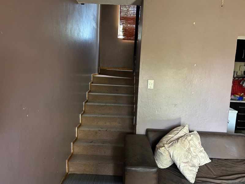 3 Bedroom double storey house - Photo 8