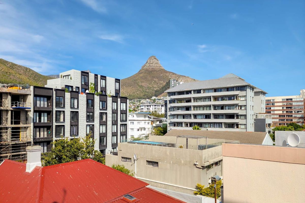 RENOVATOR’S DREAM! - Photo 2