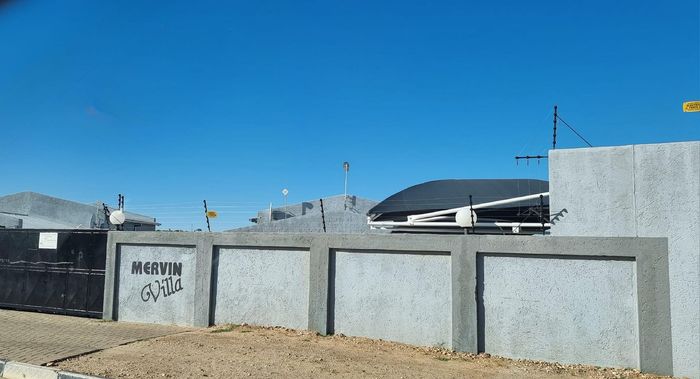 Property #2463298, Townhouse For Sale in Otjomuise