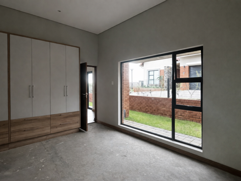 Elegant Retirement Living in Wild Olive Estate - Photo 8