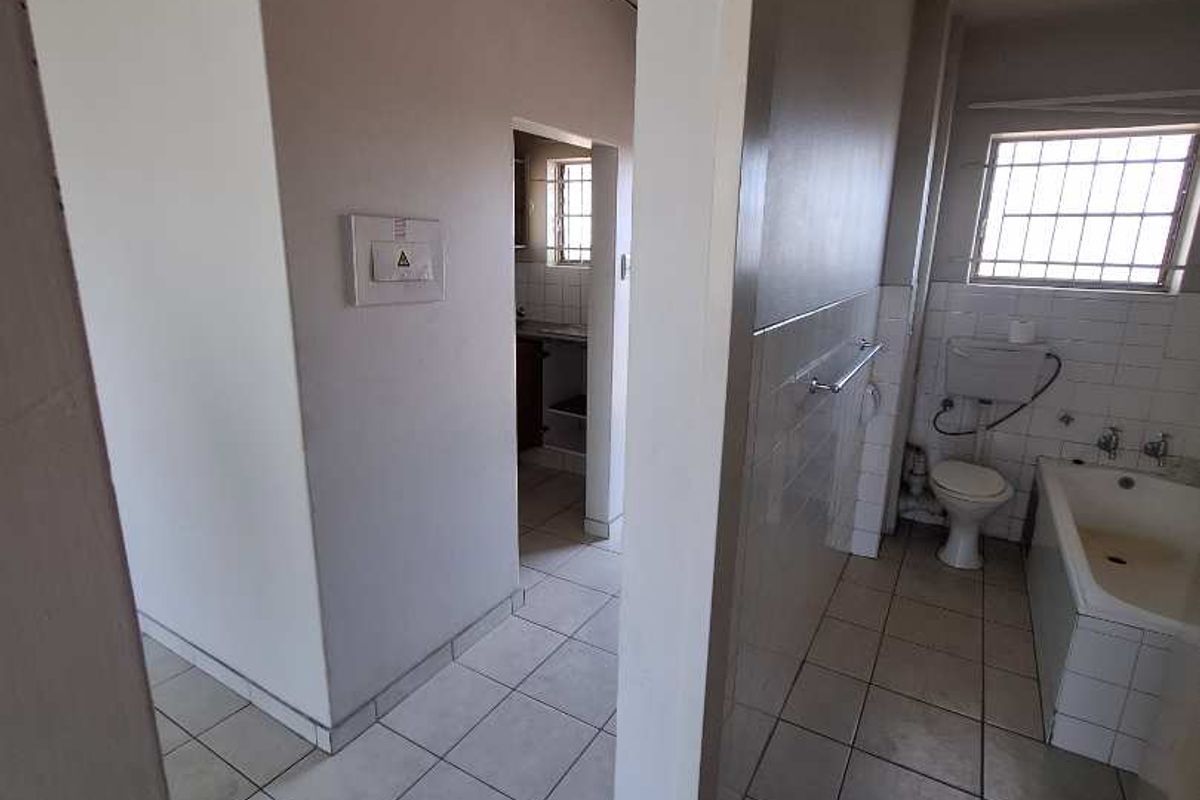 1 Bedroom Apartment - Photo 5