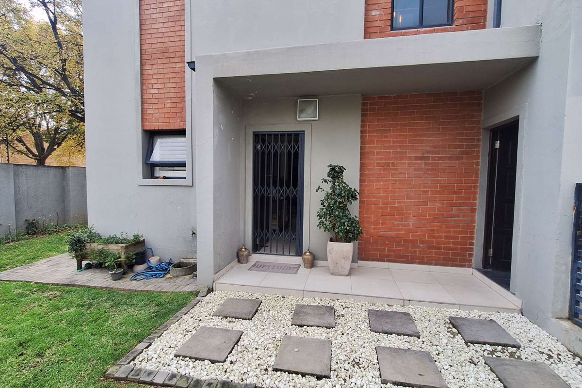 Beautiful 3 bedroom Home in Ferndale - Photo 2