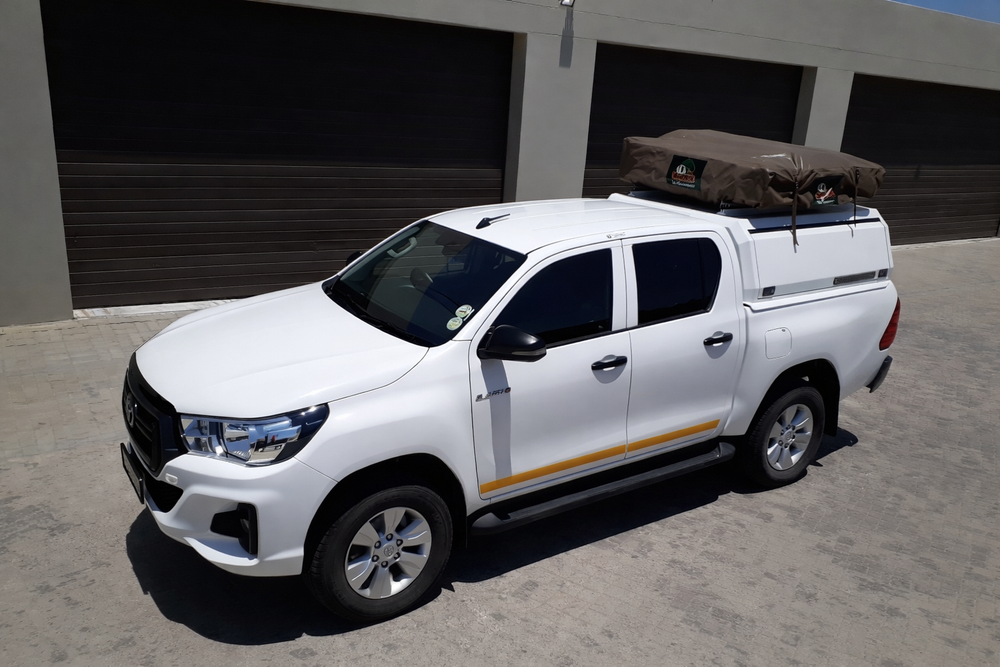 Bakkie with rooftop tent