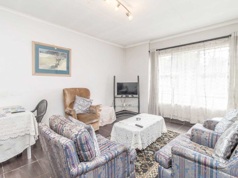 Secure Lifestyle Living - Photo 3