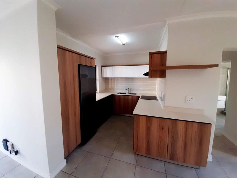 Modern 3 Bedroom Apartment to Rent in Ballito - Photo 9