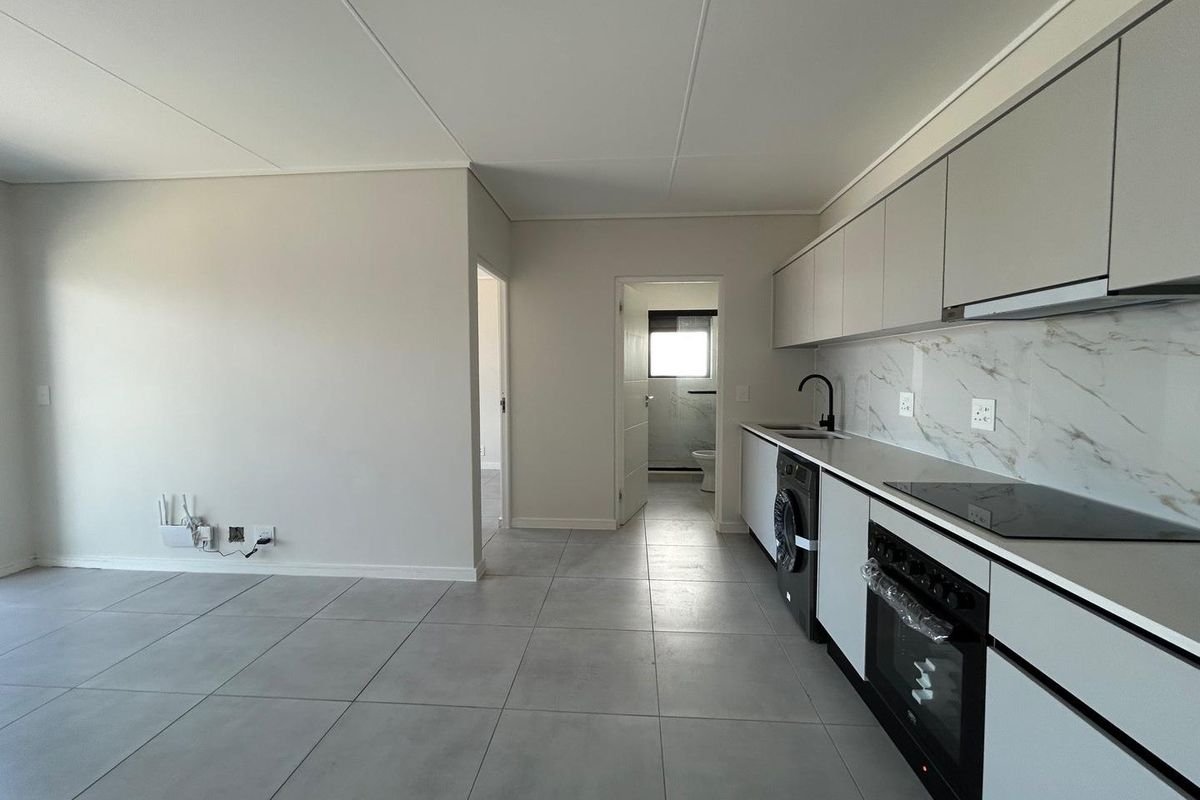 Modern 1-Bedroom Apartment in Suikerbos Estate, Sandown - Photo 4