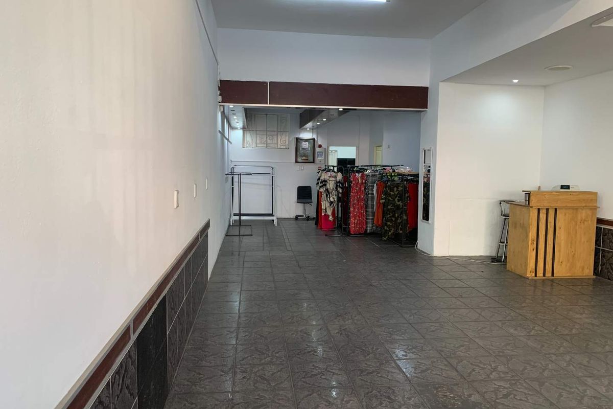 High Traffic Retail Spot: 82m2 on Voortrekker Rd, Goodwood - Photo 4