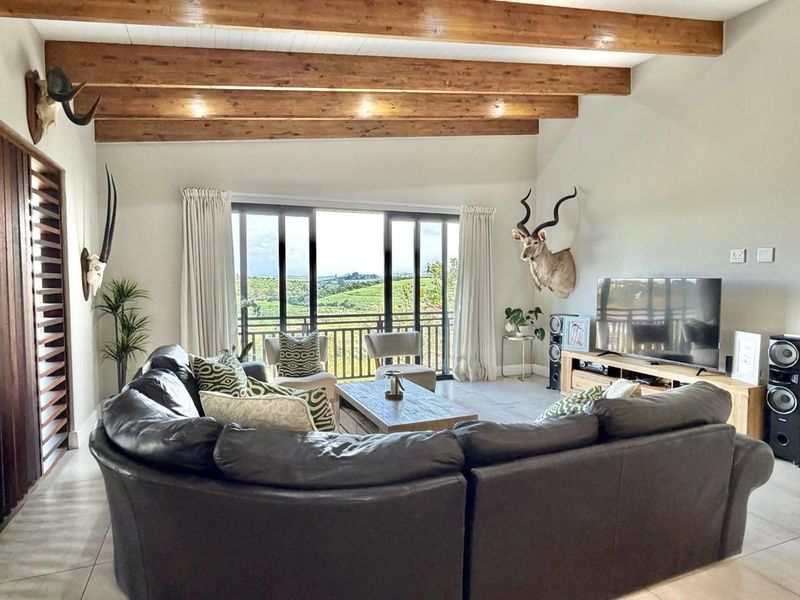 Palm Lakes Estate - Photo 2