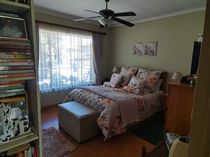 Your Perfect First Floor Home with Modern Amenities - Photo 8