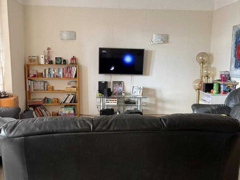 Pioneerspark- For Sale-N$1 925 000 - Photo 2