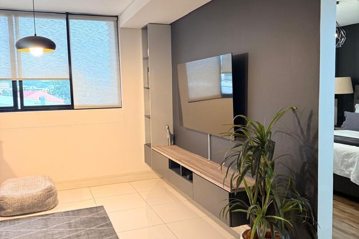 Fully Furnish 3 bedroom apartment - Photo 3