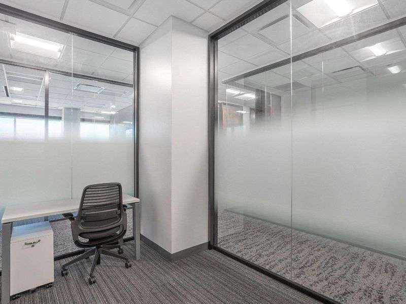 Professional office space in Regus Silver Lakes on fully flexible terms - Photo 1