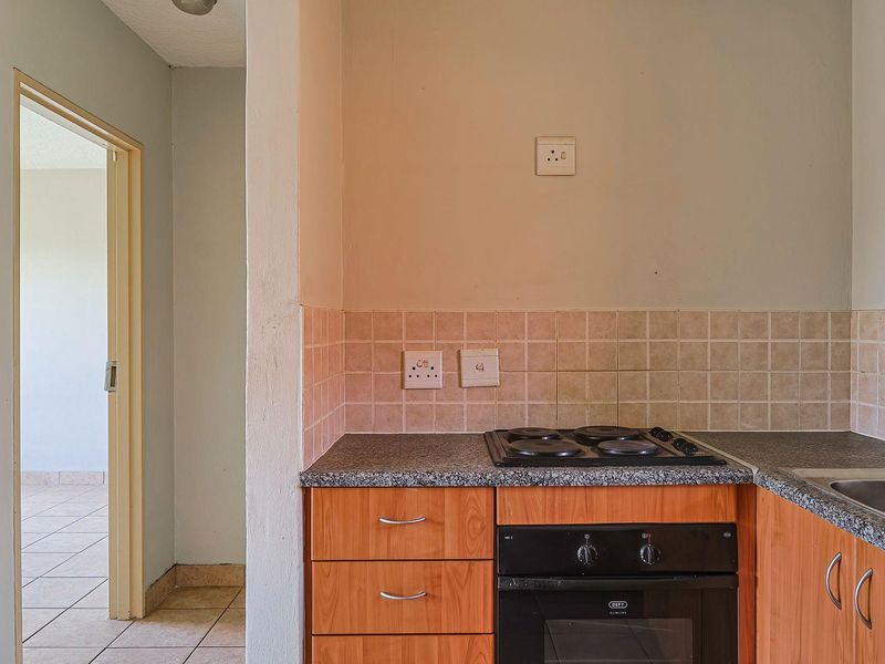For the Upwardly Mobile - A Perfect One Bedroom Apartment - Photo 9