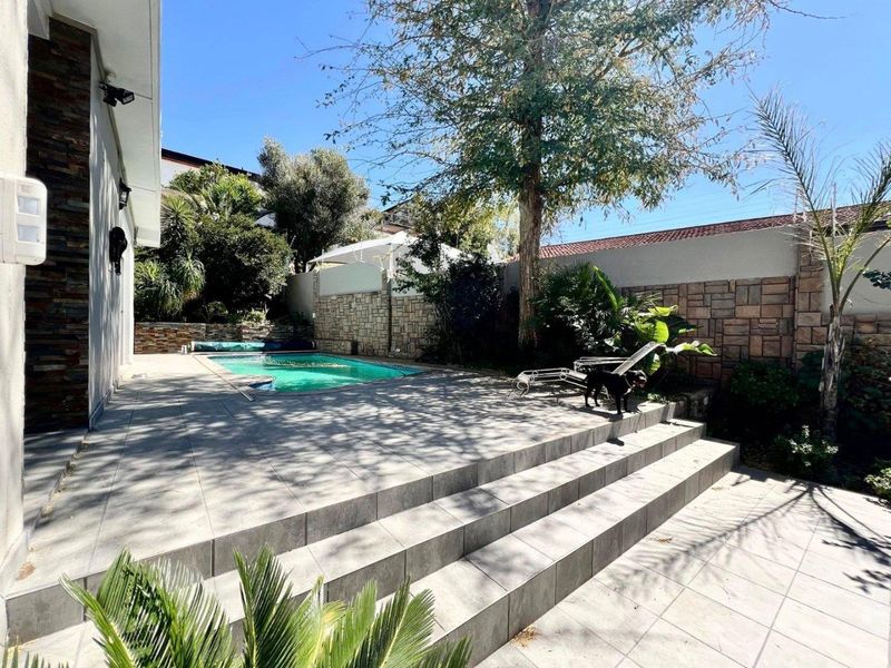 Gem Alert! Eros Park, Windhoek - Photo 4