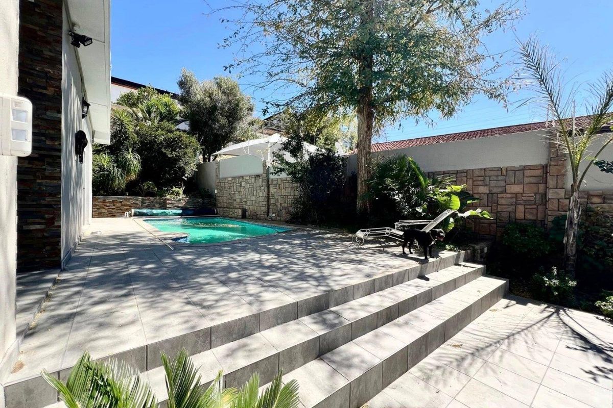 Gem Alert! Eros Park, Windhoek - Photo 4