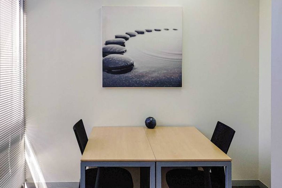 Private office space for 1 person in Regus Centurion Mall. - Photo 2