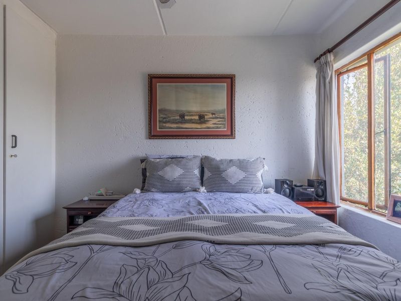 1 Bed 1 Bath for Sale in Benmore, Sandton - Photo 10
