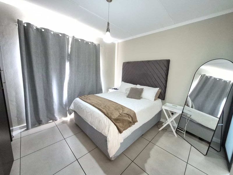 3 BEDS , 2 BATHS FOR SALE IN FOURWAYS - Photo 3