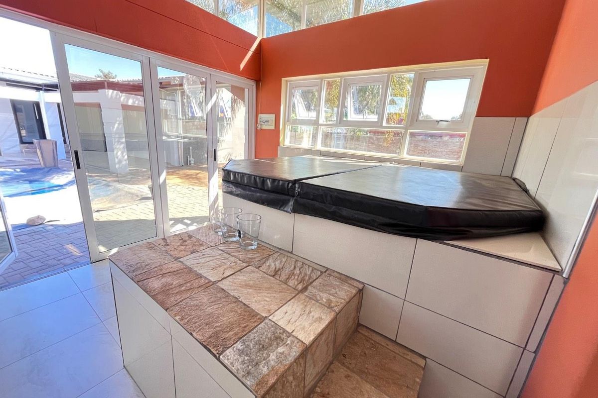 Stunning house for sale in old Academia - Photo 3