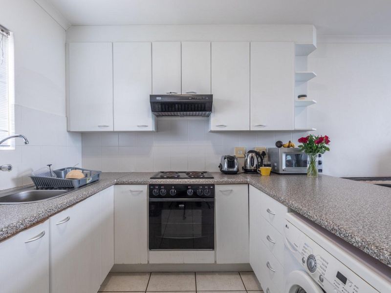 Spacious Loft Living Near Canal Walk - Photo 2