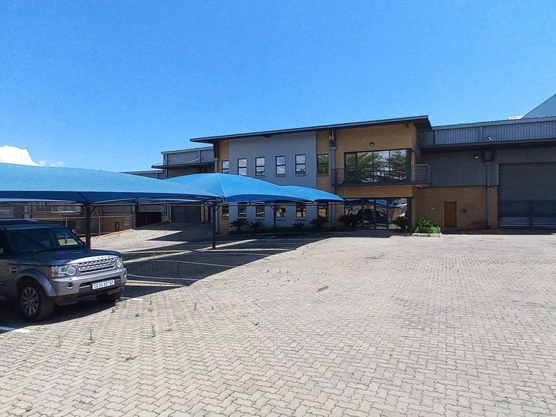 2 418m2 North Riding Warehouse To Let - Photo 3