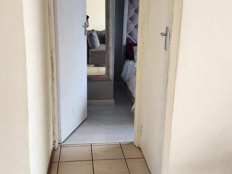 Apartment For Sale In Karenpark - Photo 8