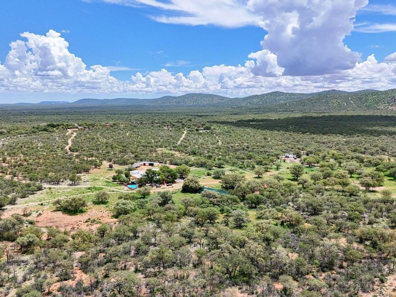 Kunene region, Outjo district:  Beautiful Farm direct off C39 is for Sale - Photo 2