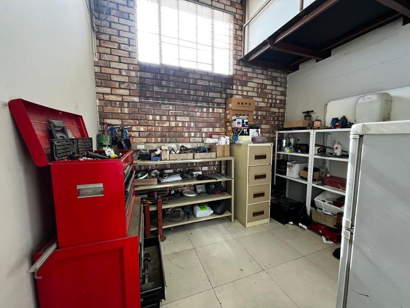 Industrial Property To Lease - Photo 6