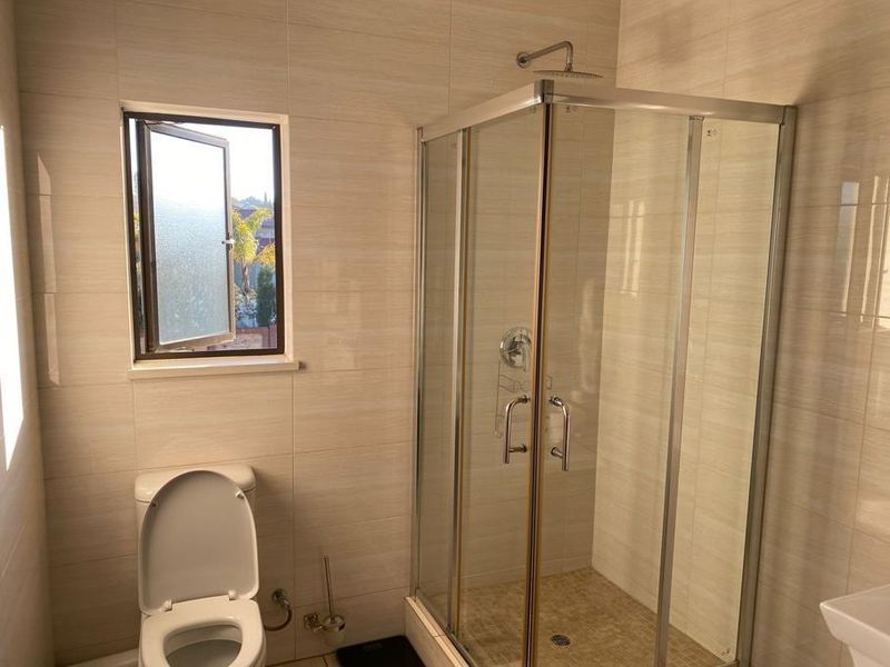 2 Bedroom Apartment in Carslwald - Photo 6