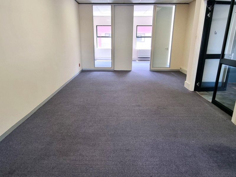 First Floor Offices in Tokai - Photo 5