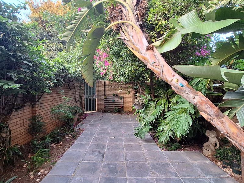 3 Bedroom Duplex in Blackheath - Photo 2