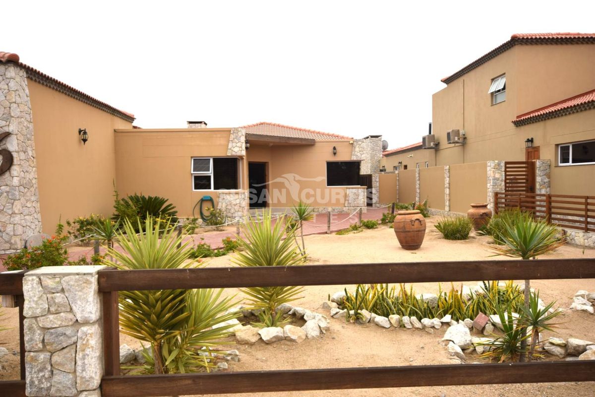3 BEDROOM HOUSE IN ROSSMUND IS FOR SALE - Photo 2