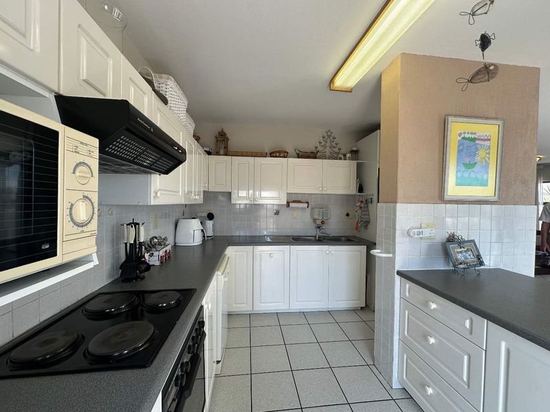 4 Bedroom Townhouse  – Prime CBD Location - Photo 7