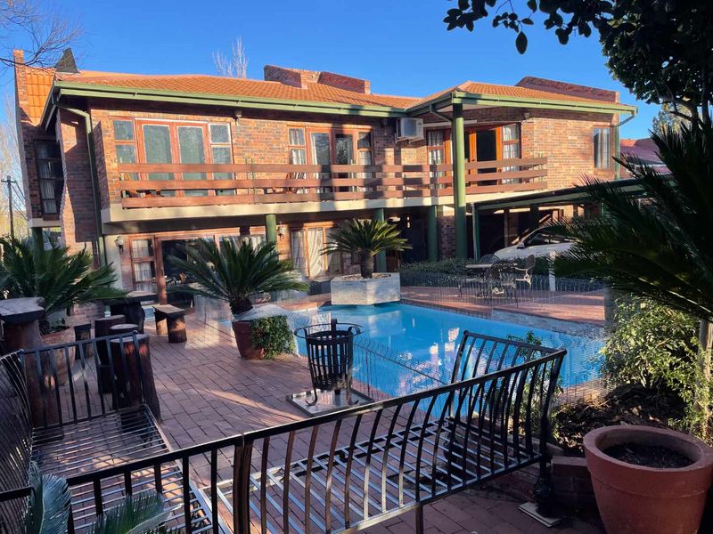 Warm, engaging family home in Northern Suburbs. - Photo 8