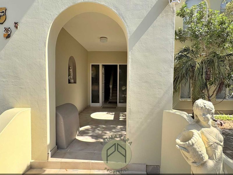 4 Bedroom Double-Storey House With 5 Flats For Sale in Hage Heights, Swakopmund - Photo 4