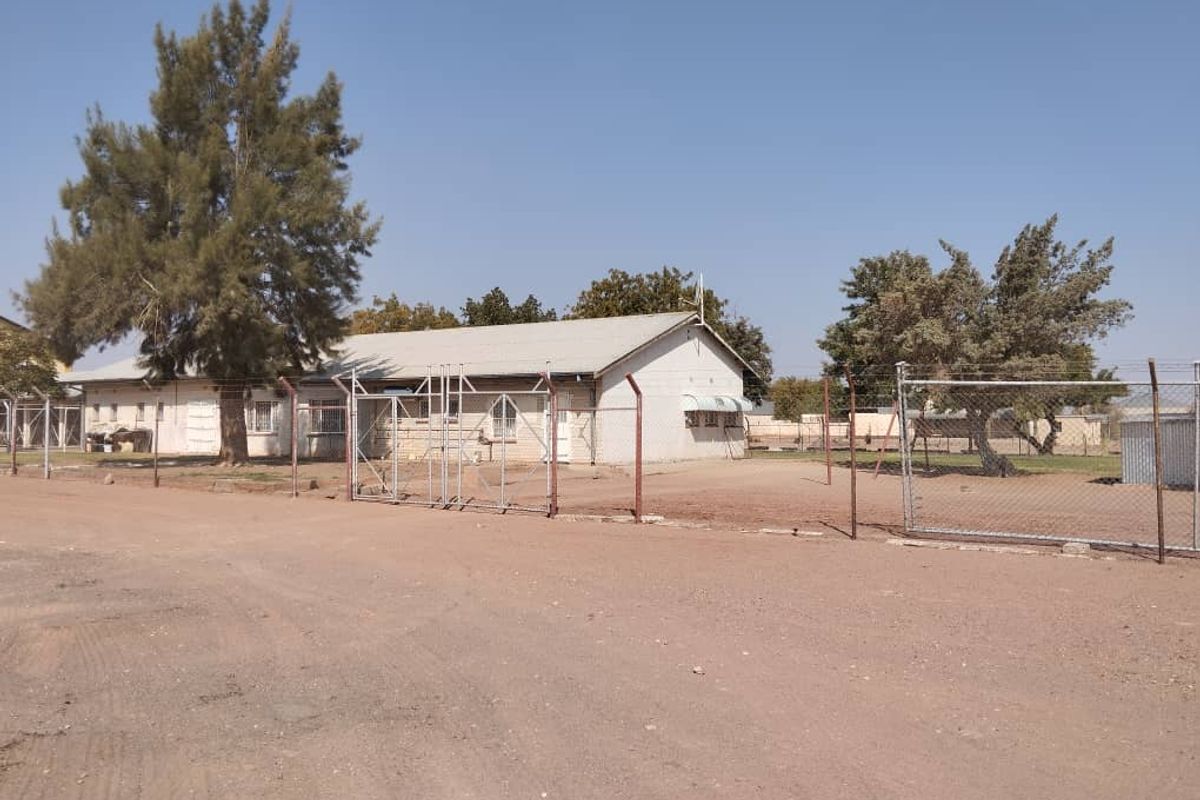 PERFECTLY LOCATED INDUSTRIAL ERF FOR SALE IN MARIENTAL – 2 OPTIONS!! - Photo 3