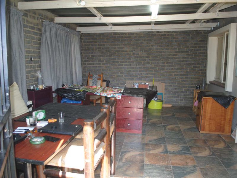 Well Priced this Cozy, Entry level 2 Bedroom home - Photo 3