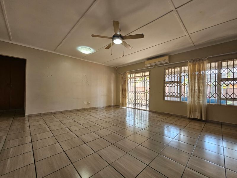 Four-Bedroom Family Home with Pool and Braai in Arboretum - Photo 6