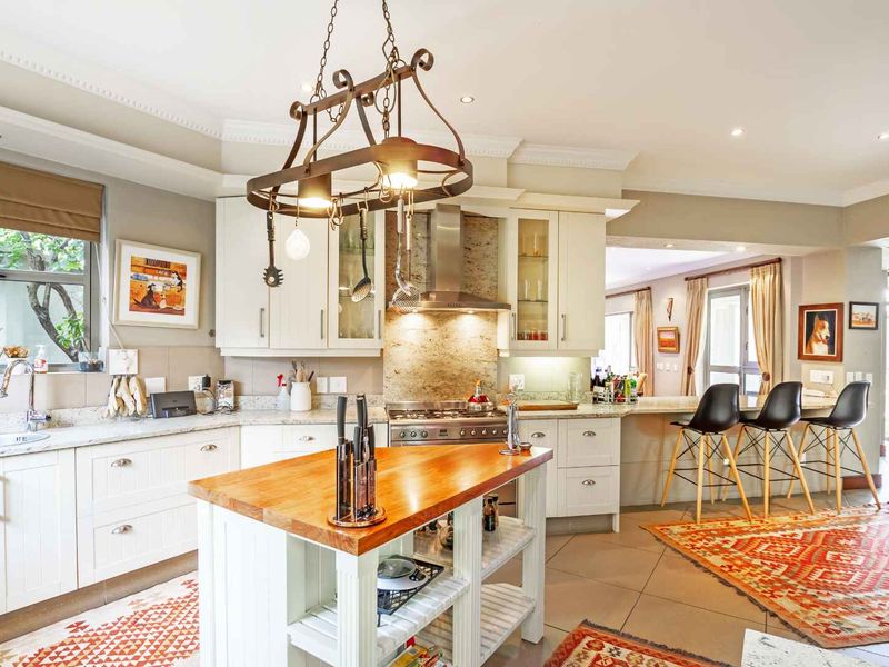 PERFECT HOME FOR THE AVID ENTERTAINER - Photo 8