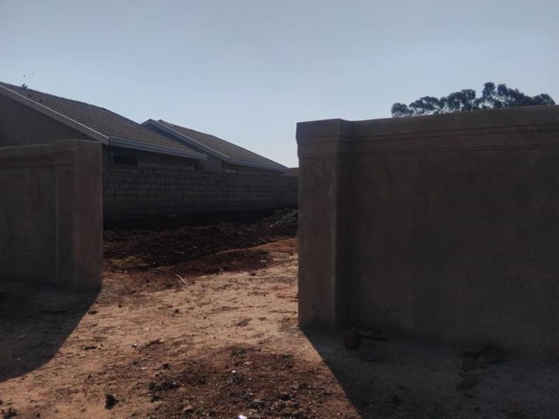 Large vacant land available for sale. - Photo 7