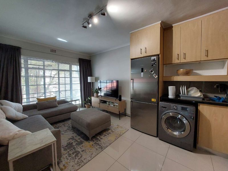 1 Bedroom Shared Apartment In Claremont Upper - Photo 10