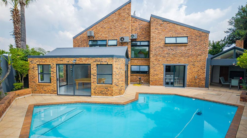 Games room, kitchen, breakfast room and braai lapa all overlook the swimming pool