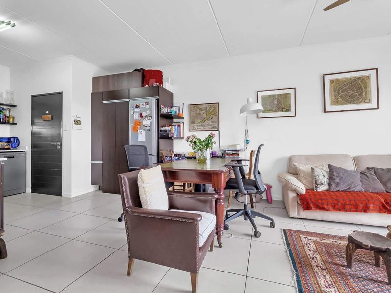 2 BEDROOM APARTMENT FOR SALE IN FOURWAYS - Photo 4