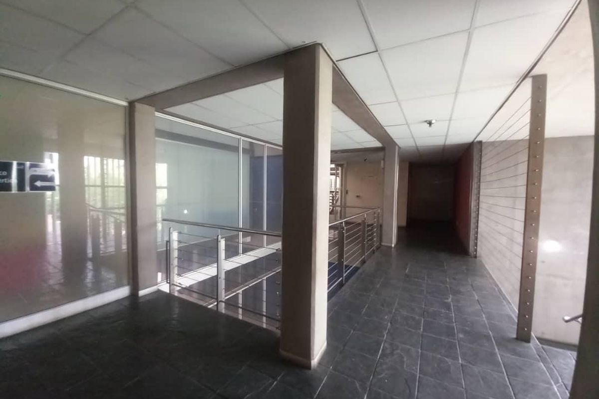 Building  to Rent  / Either entire building or per floor - Photo 3