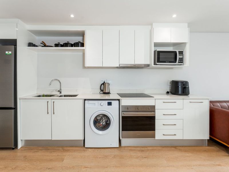 Modern Studio Apartment in Prestigious Claremont Upper - Photo 9