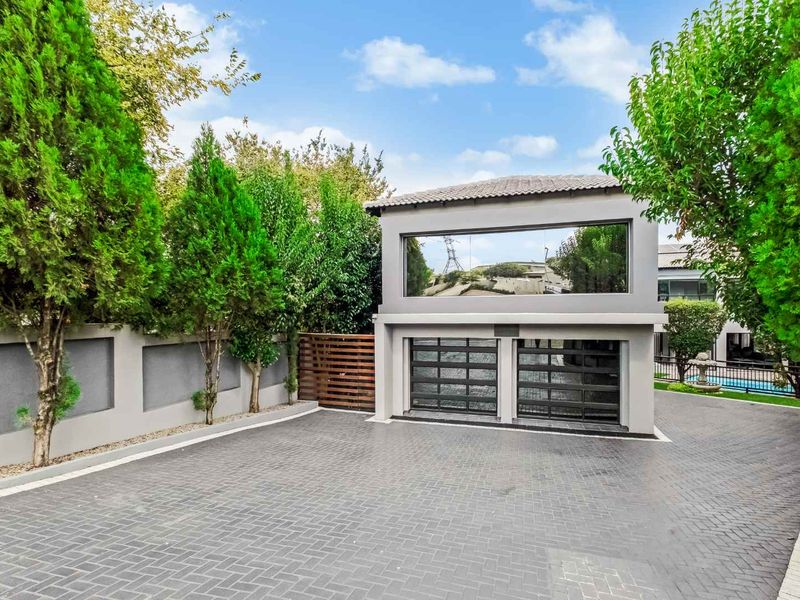 Splendid 5 Bedroom House for Sale in Cedar Creek - Photo 2