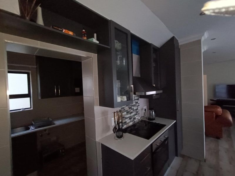 Well maintained house - Photo 5