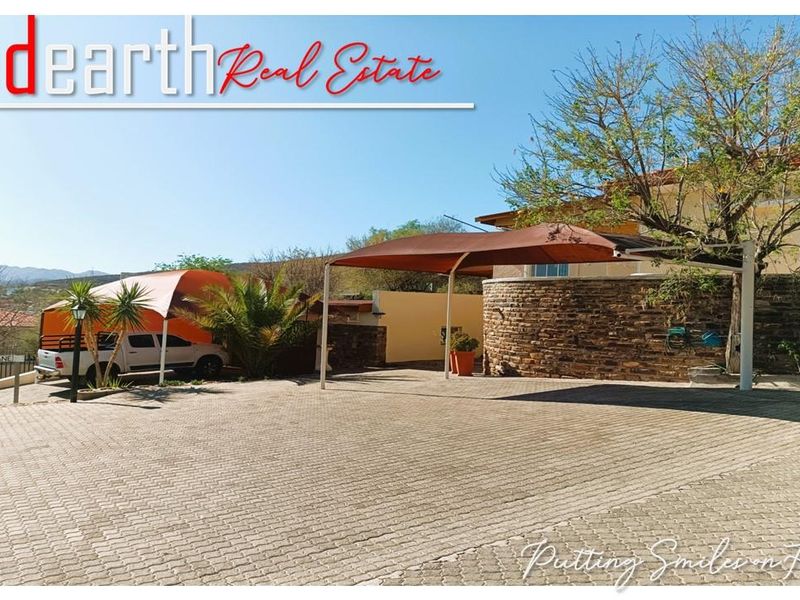 “Versatile Style With Vintage Appeal” - Photo 2